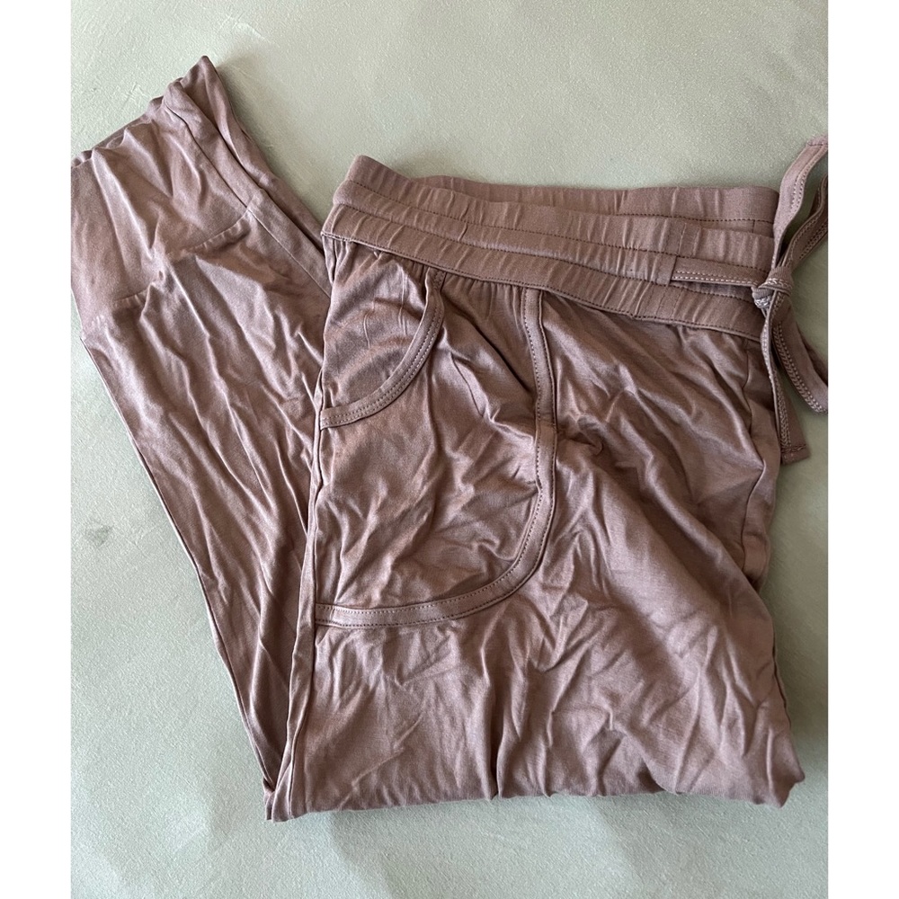 Kate Quinn Women’s Bamboo XL Joggers
